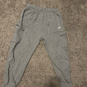 worn once ,good condition,no tears